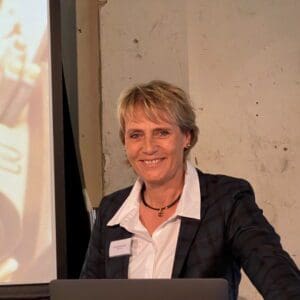Jutta Kleinschmidt Rednerin Motivation & Teamwork Speaker Select