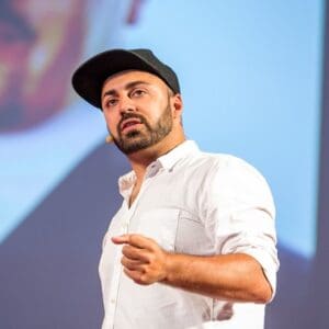 Ali Mahlodji Storytelling, Startups und Bildung Speaker Select
