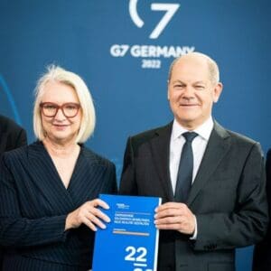 Monika Schnitzer Ökonomin & Wirtschafts-Expertin Speaker Select
