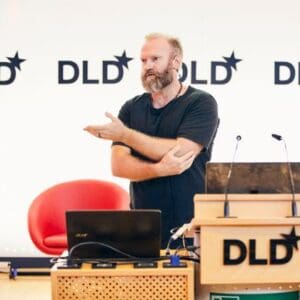 Maks Giordano Innovator, digitaler Stratege & Zukunftsdenker - Speaker Select