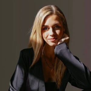 Lara Sophie Bothur Speakers Select