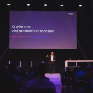 Pero Mićić - Speakers Select