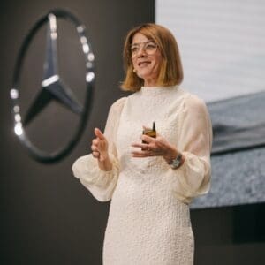 Sabine Hübner Service Excellence Speaker Select